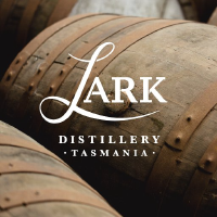 Lark Distilling (LRK)의 로고.