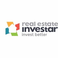 Real Estate Investar (REV)의 로고.