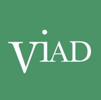 Viad (VVI)의 로고.